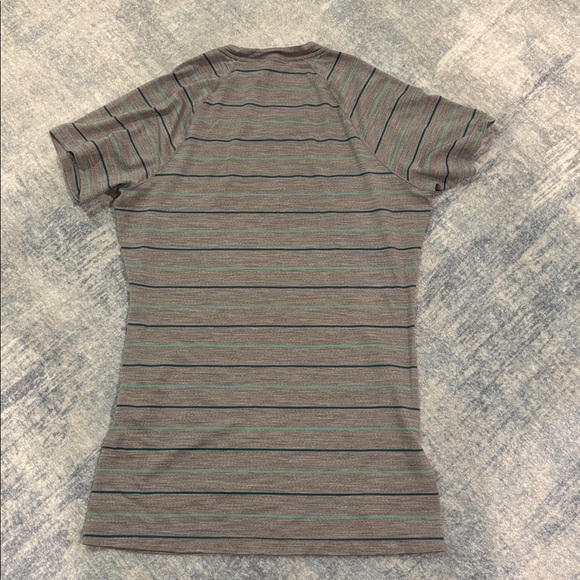 Women’s Smartwool merino wool 150 tee size S gray green stripes - Picture 3 of 6